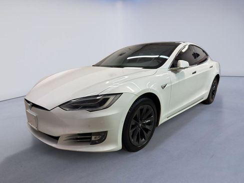 Used 2018 Tesla Model S AWD image 3