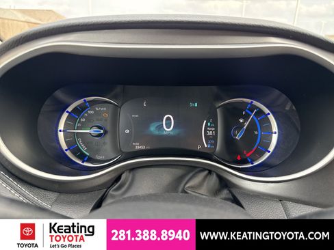 Used 2024 Chrysler Pacifica Limited FWD image 18