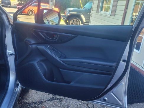 Used 2020 Subaru Crosstrek 2.0i Premium w/ Moonroof Package 1 AWD/4WD image 10