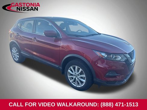 Used 2021 Nissan Rogue Sport S image 3
