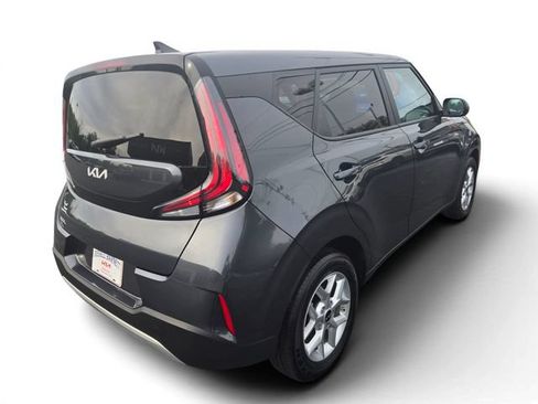 Used 2025 Kia Soul LX FWD image 13