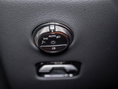 Certified 2026 Mercedes-Benz GLC 300 image 19