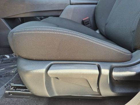 Certified 2025 Nissan Rogue S AWD/4WD image 17
