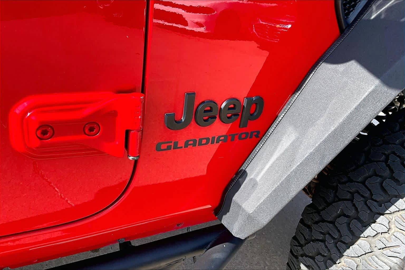 Used 2021 Jeep Gladiator Sport AWD/4WD image 23