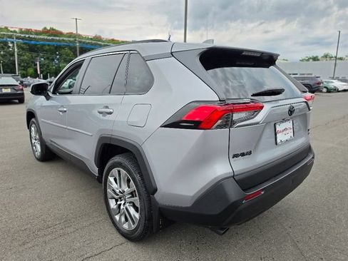 Used 2023 Toyota RAV4 XLE Premium AWD/4WD image 5