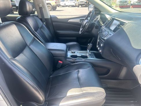 Used 2020 Nissan Pathfinder SL AWD/4WD image 40