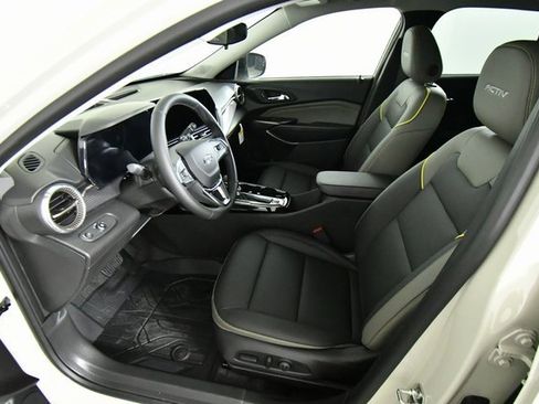 New 2026 Chevrolet Trax ACTIV image 5
