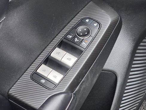 Used 2024 Mitsubishi Outlander SE FWD image 21