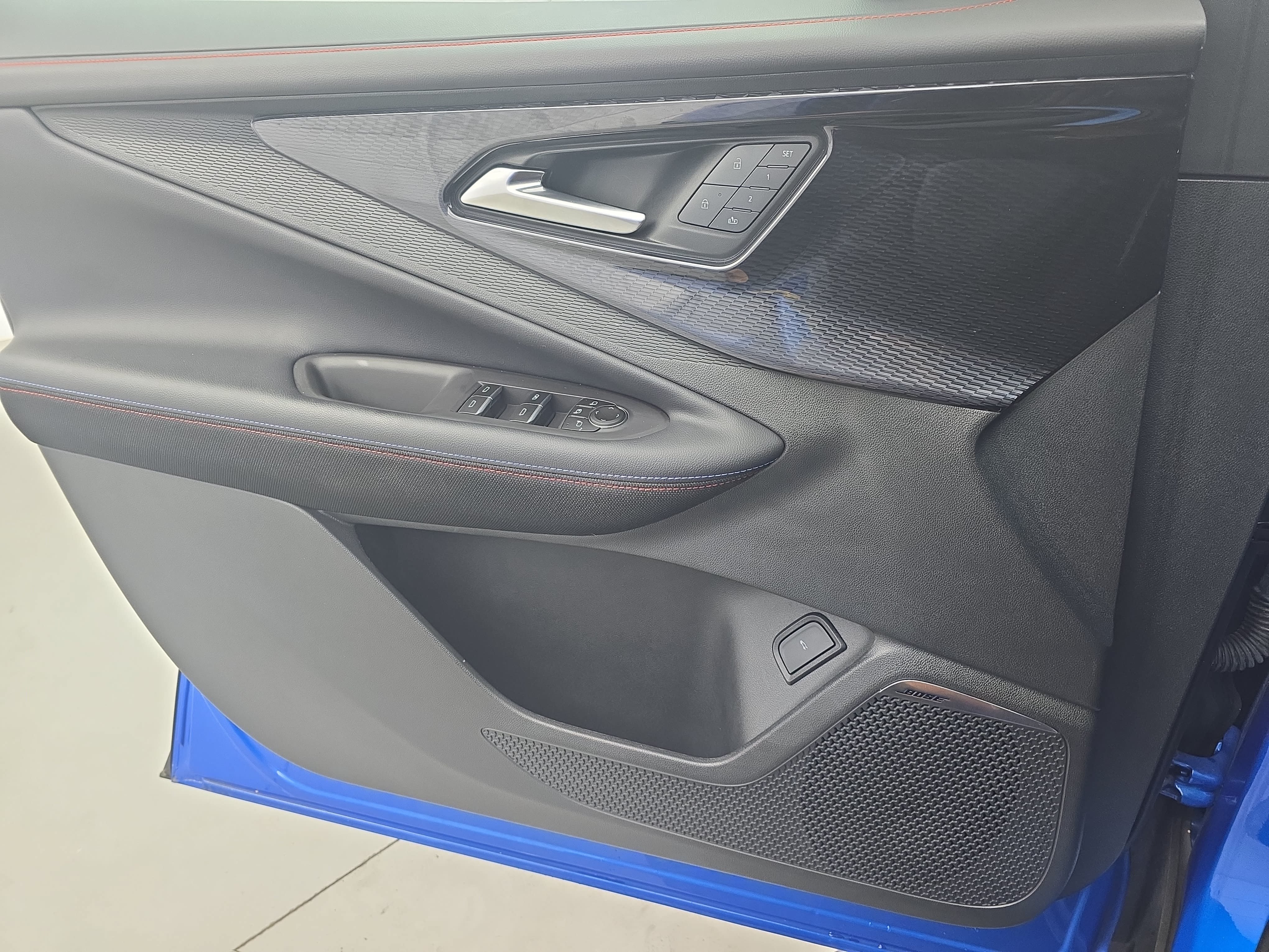 Used 2024 Chevrolet Blazer EV RS RWD image 29