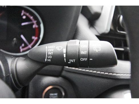 Used 2024 Toyota RAV4 XLE w/ Convenience Package FWD image 21