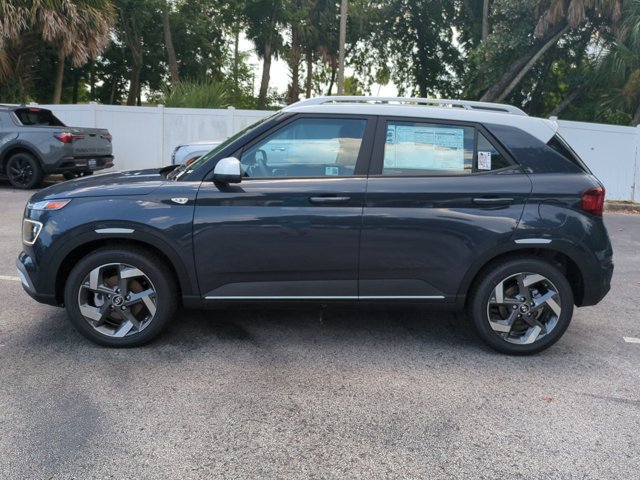 Certified 2024 Hyundai Venue Limited FWD image 7