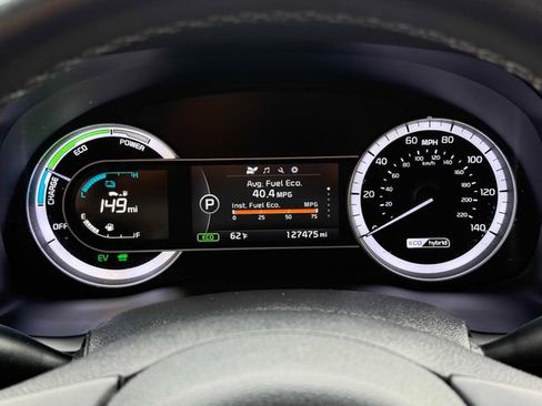 Used 2017 Kia Niro EX FWD image 11