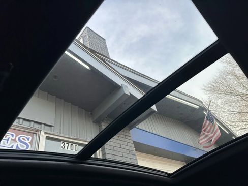 Used 2021 BMW X3 M w/ Executive Package image 25