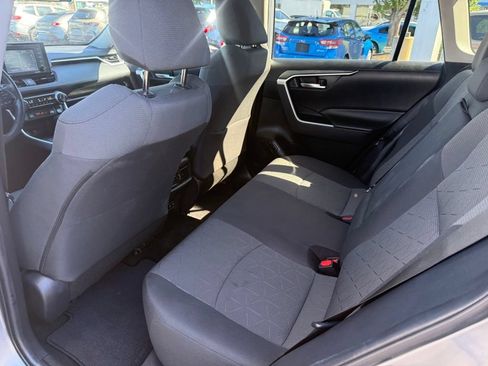 Used 2020 Toyota RAV4 XLE w/ Convenience Package AWD/4WD image 16