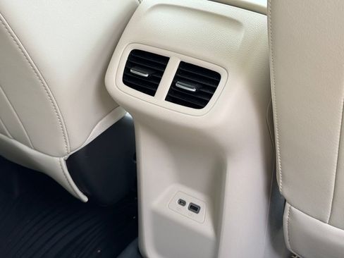 Used 2021 Buick Envision Preferred AWD/4WD image 20