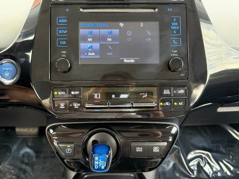 Used 2019 Toyota Prius LE FWD image 24