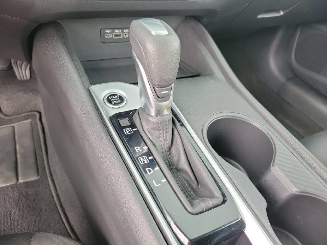 Used 2025 Nissan Altima 2.5 SV FWD image 18