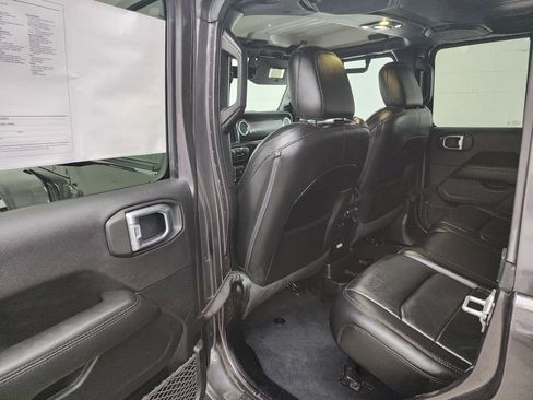 Used 2021 Jeep Wrangler Unlimited Sahara image 22