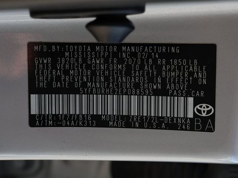 Used 2014 Toyota Corolla LE image 31