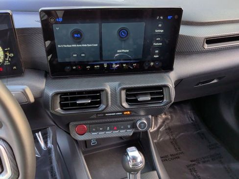 Used 2024 Ford Mustang Coupe image 21