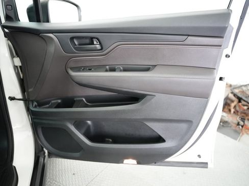 Used 2018 Honda Odyssey EX-L image 46