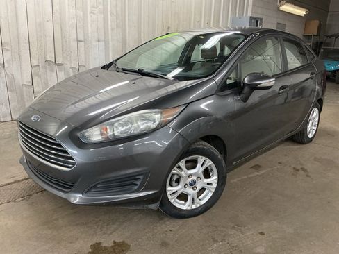 Used 2016 Ford Fiesta SE image 4