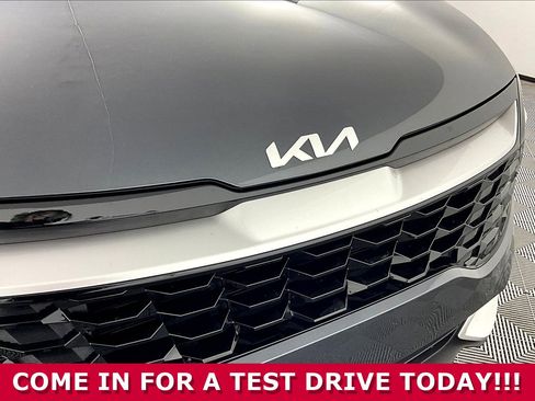 Used 2025 Kia Sportage EX image 33