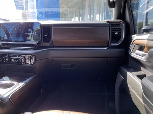 Used 2024 Chevrolet Silverado 3500 High Country w/ High Country Premium Package AWD/4WD image 36