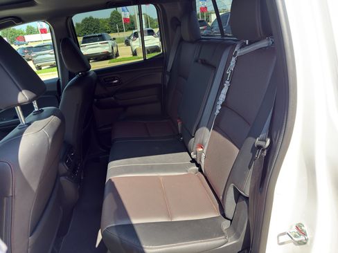 Used 2024 Honda Ridgeline Black Edition image 15