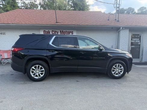 Used 2019 Chevrolet Traverse LS AWD/4WD image 4