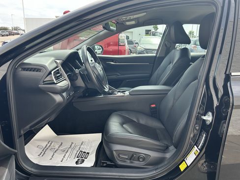 Used 2024 Toyota Camry XSE w/ Cold Weather Package FWD image 13