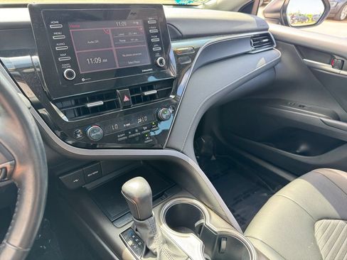 Certified 2023 Toyota Camry SE FWD image 32