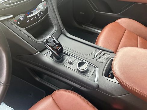 Used 2024 Cadillac XT5 Premium Luxury image 18