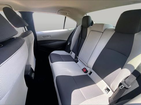 Used 2024 Toyota Corolla LE FWD image 17