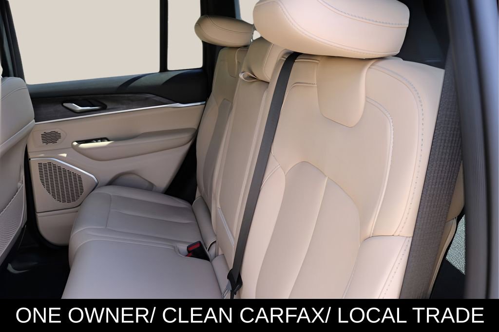 Used 2023 Jeep Grand Cherokee Limited RWD image 16