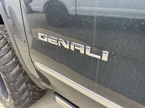 Used 2017 GMC Sierra 1500 Denali w/ Denali Ultimate Package image 8