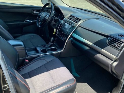 Used 2016 Toyota Camry SE FWD image 17