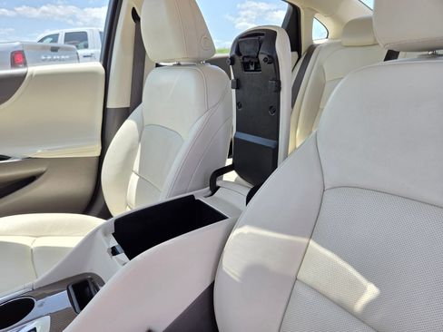 Used 2024 Chevrolet Malibu LT FWD image 30