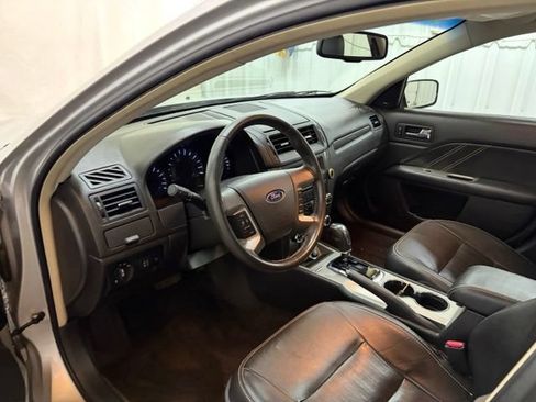 Used 2010 Ford Fusion Sport FWD image 24