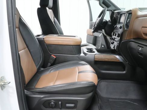 Used 2022 Chevrolet Silverado 3500 High Country AWD/4WD image 29