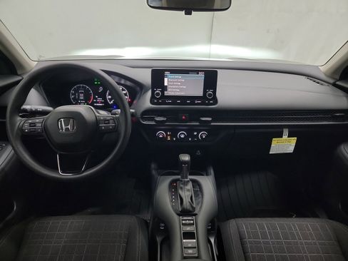 Certified 2025 Honda HR-V LX image 15