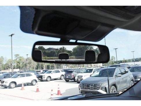 Used 2023 Ford F150 Lightning XLT AWD/4WD image 24
