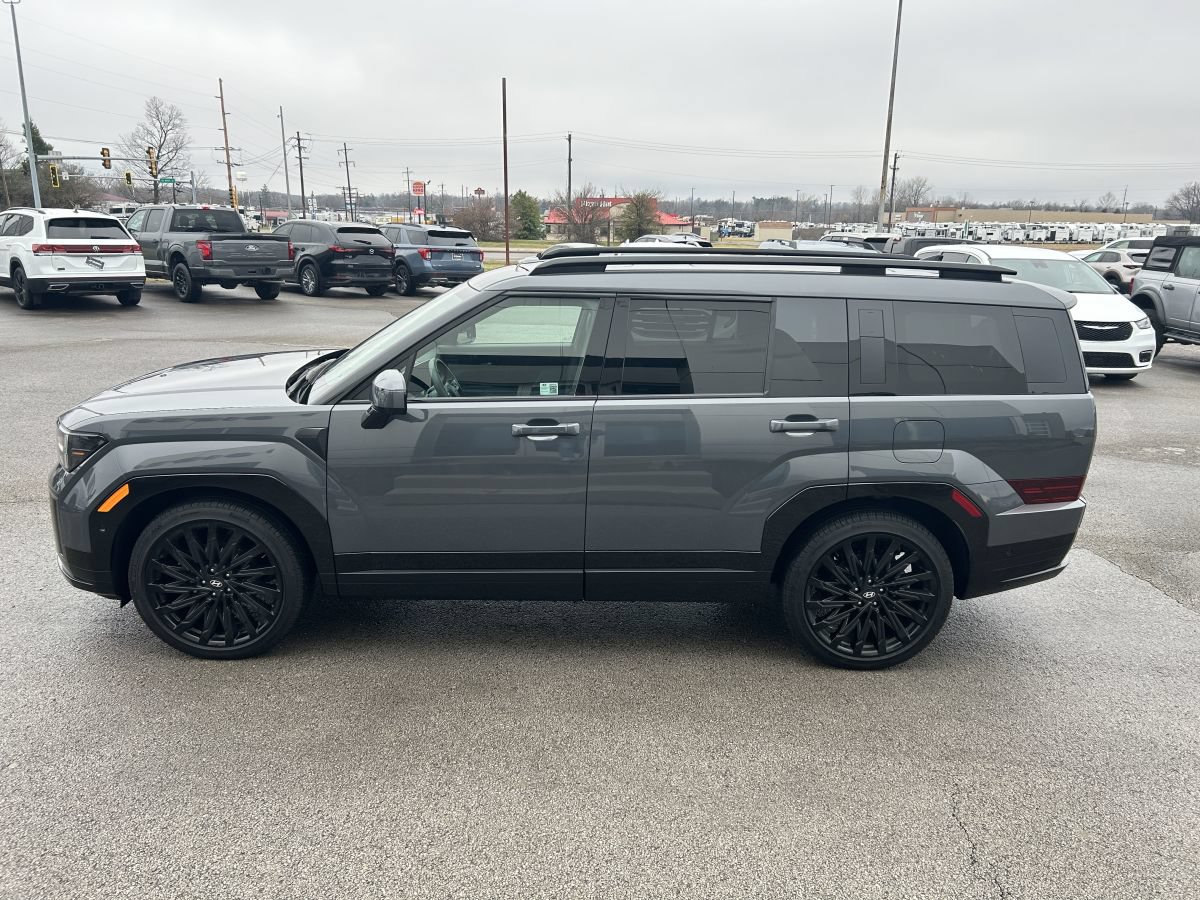 Used 2024 Hyundai Santa Fe Calligraphy AWD/4WD image 3