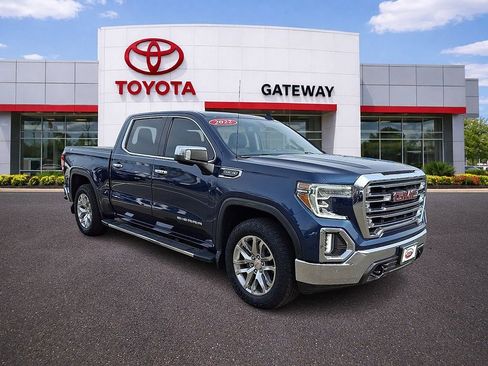 Used 2022 GMC Sierra 1500 SLT w/ SLT Premium Package AWD/4WD image 3