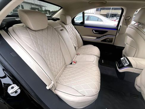 Used 2023 Mercedes-Benz S 580 4MATIC Sedan image 19