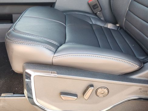 New 2026 Ford F450 Platinum w/ FX4 Off-Road Package image 21