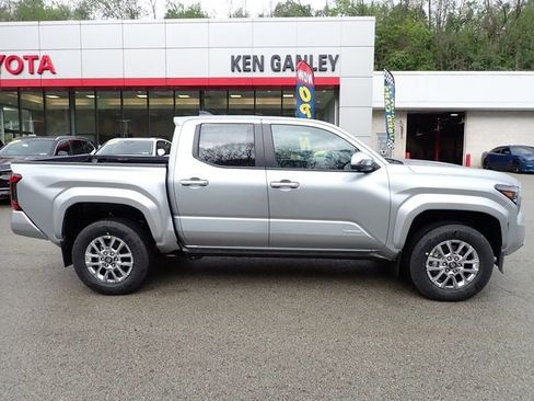 New 2026 Toyota Tacoma Limited AWD/4WD image 2