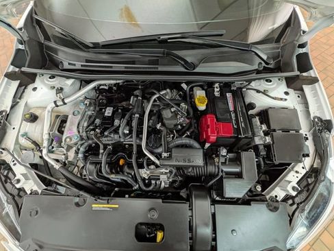 Used 2025 Nissan Sentra SR w/ SR Premium Package FWD image 23