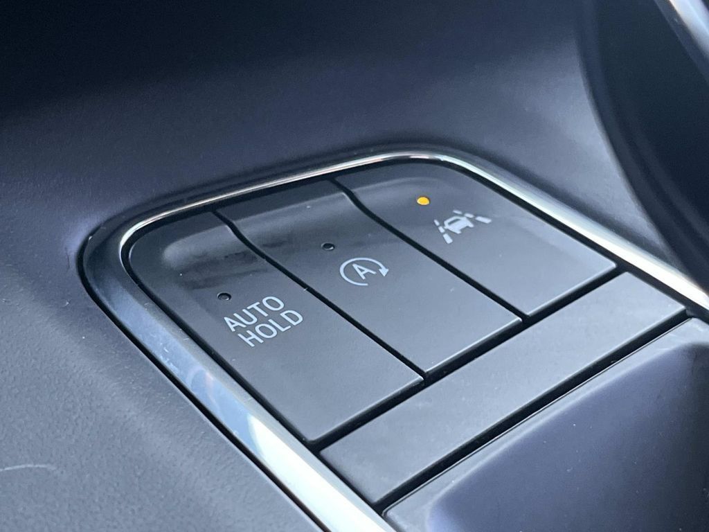 Used 2024 Cadillac Escalade Sport Platinum w/ Heavy-Duty Trailer Package AWD/4WD image 47