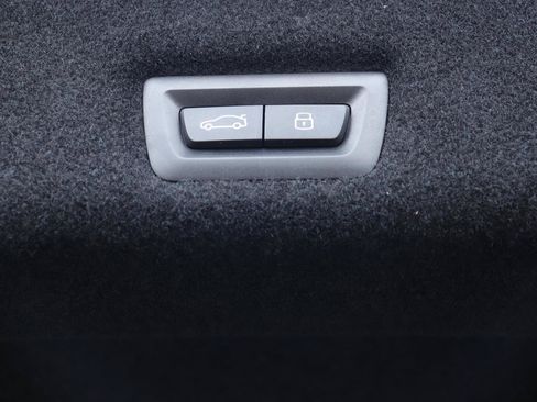 Used 2023 BMW 740i RWD image 14